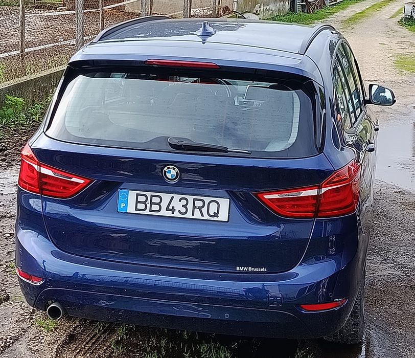 Troco BMW 216 7 lugares
