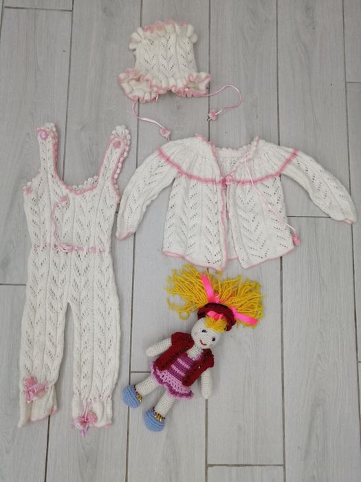 Костюмчик, комбинезон вязаный 6-9 мес