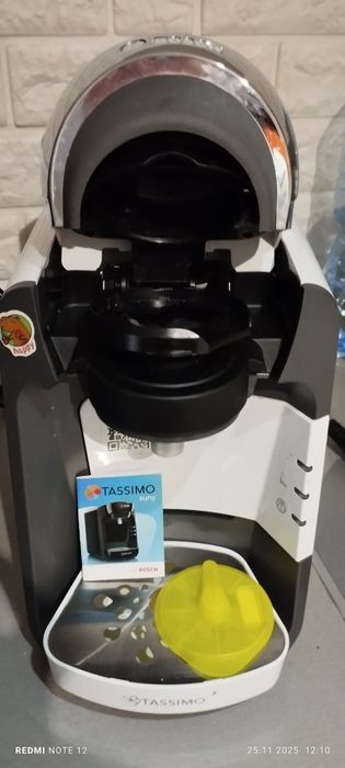 Ekspres do kawy na kapsułki tassimo