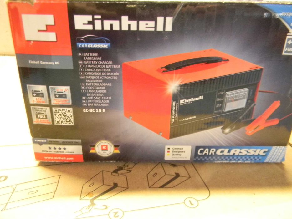 Prostownik firmy Einhell model CC-BC 10 E ; 12V