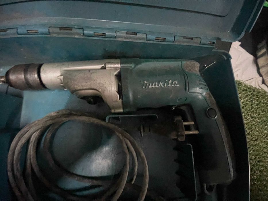 Furadeira de Impacto Makita HP2051 – Potência e Durabilidade!