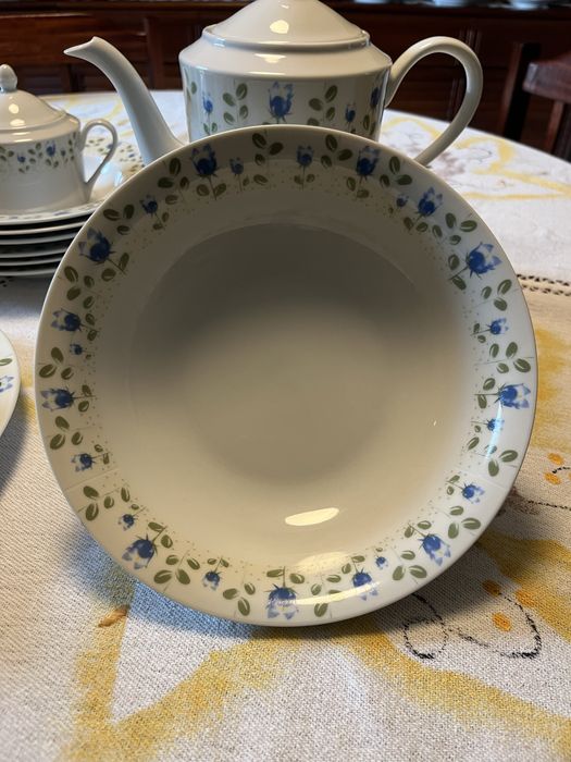 Conjunto de pratos para 6 pessoas