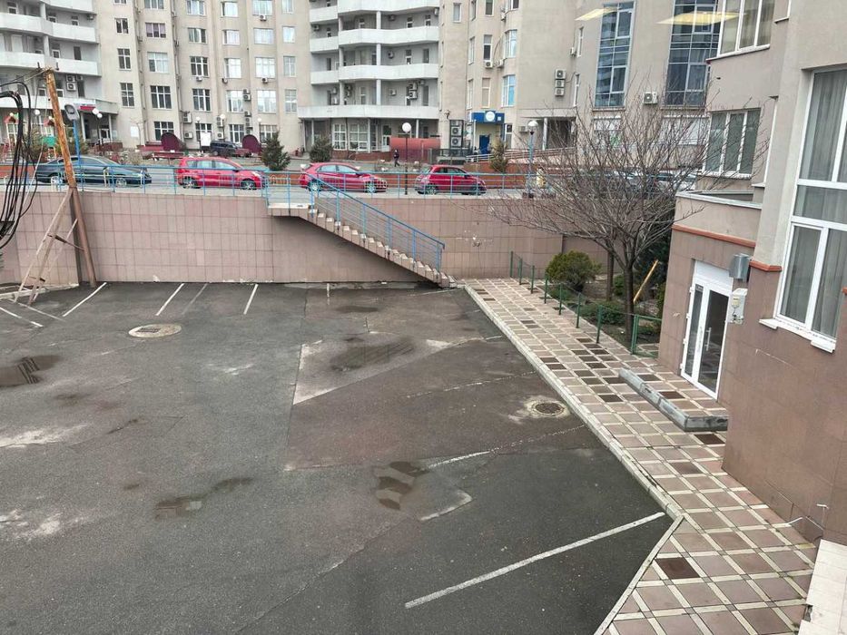 Commercial real estate at st. Kulikovo pole pl Oktyabrskoy revolyutsii pl (area 1780 m²) - Atlanta.ua - photo 3