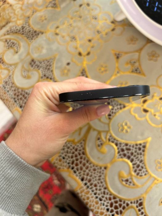 Iphone12 в гарному стані