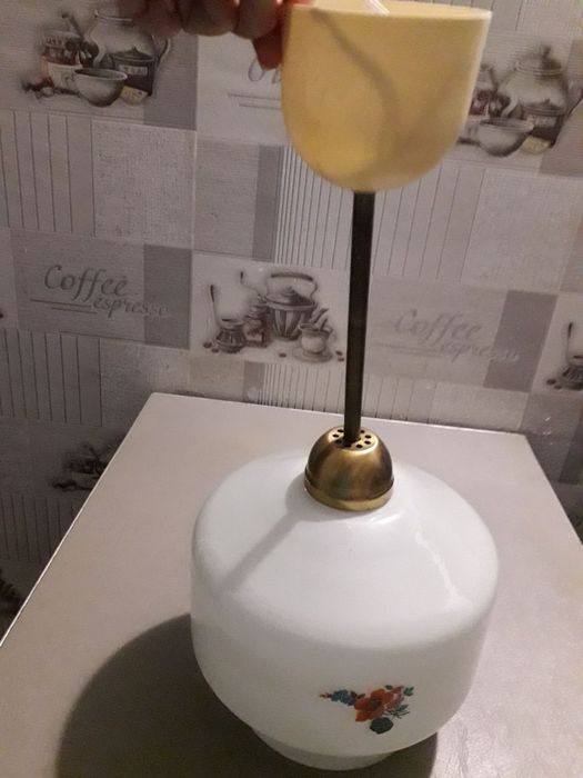 Светильник потолочный, лампа потолочная