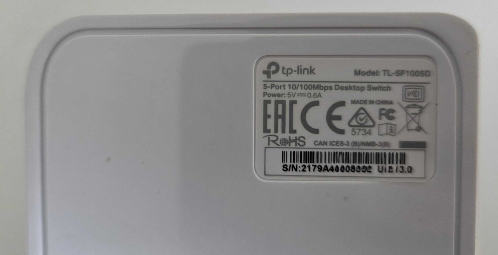 Switch TP-LINK TL-SF1005D (5 Portas Fast Ethernet - 100 Mbps)
