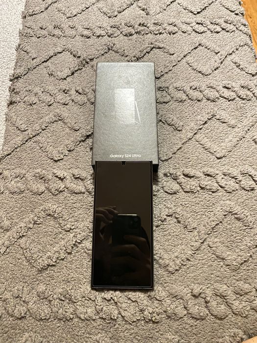 Vendo Samsung s24 ultra completamente novo