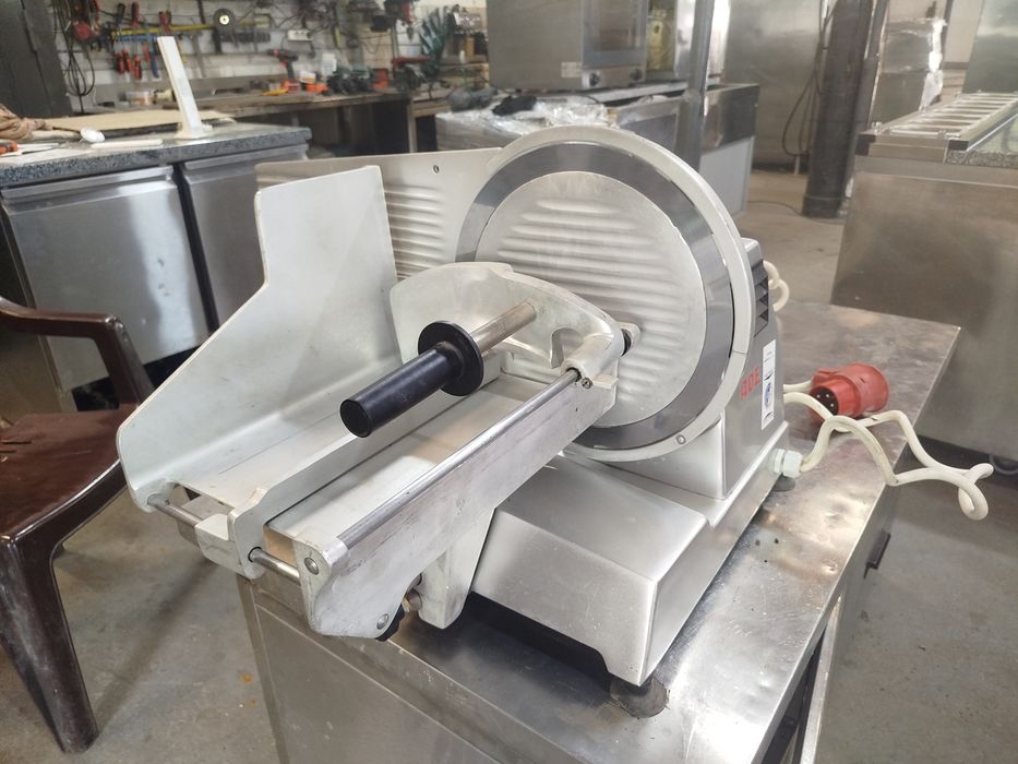 Слайсер професійний