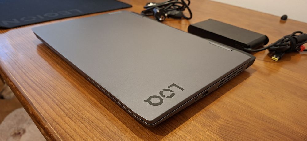 Lenovo LOQ 15APH8 - AMD Ryzen 7 7840HS, 16GB, RTX 4060 - Como Novo