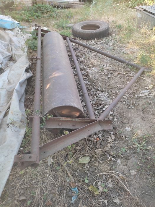 Продам причіп , котки наливні і бурячний