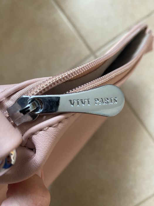 Сумка середнього розміру Vivo Paris шкіряна