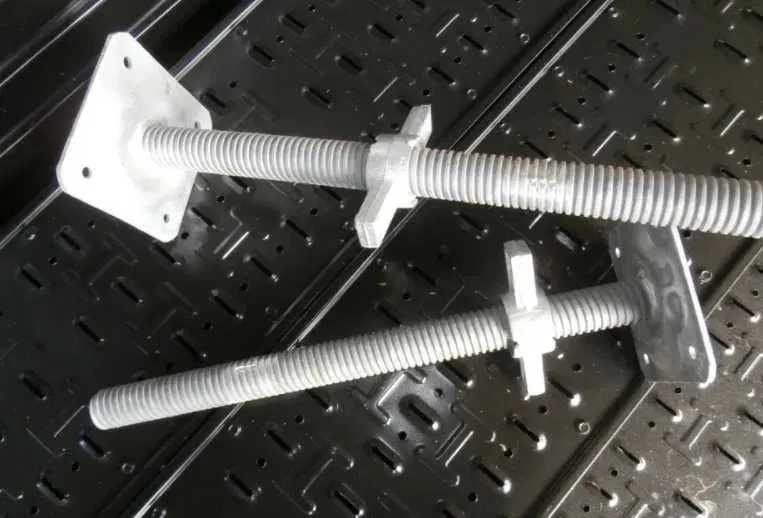 Base Nivelador Galvanizado p/ Andaime Europeu e Tradicional Novo64585410197506124