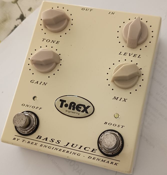 Pedal a T Rex Bass Juice
