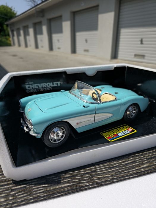 1 18 corvette - przedmioty kolekcjonerskie | OLX Antyki i