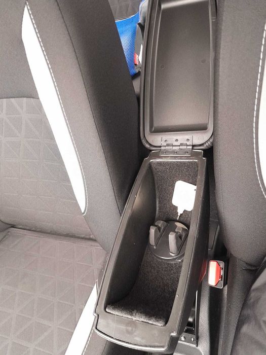 Apoio de braço para Dacia Sandero