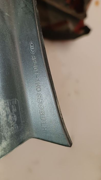 Ліхтар задній правий та лівий KIA Ceed 92402-1H0, 92401-1H0