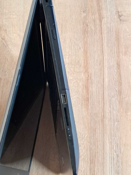 Laptop HP 17 cali  do szkoły