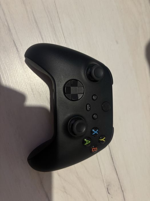 Xbox series x 1tb 3 gry 2 pady