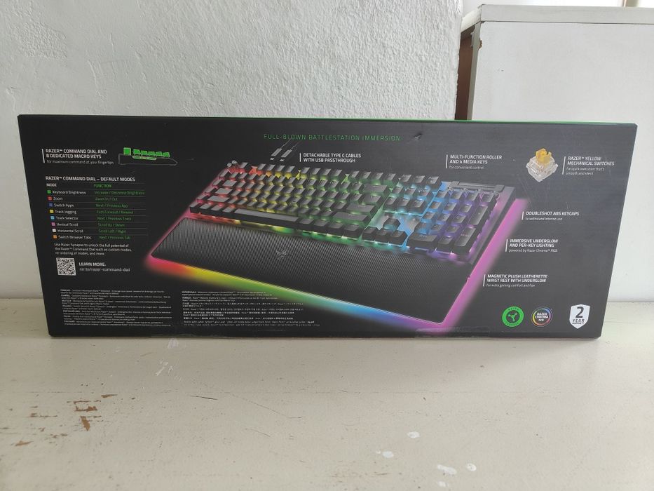 Blackwidow V4 PRO (Yellow Switches)