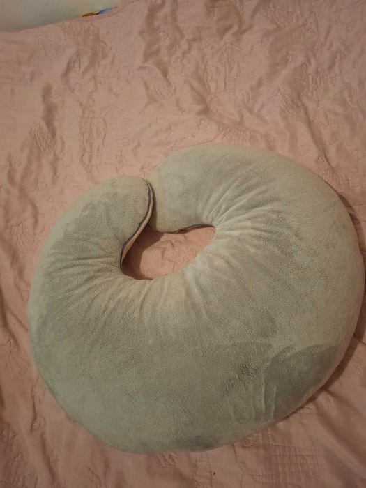 SPRZEDAM poduszkę Poofi do karmienia dziecka