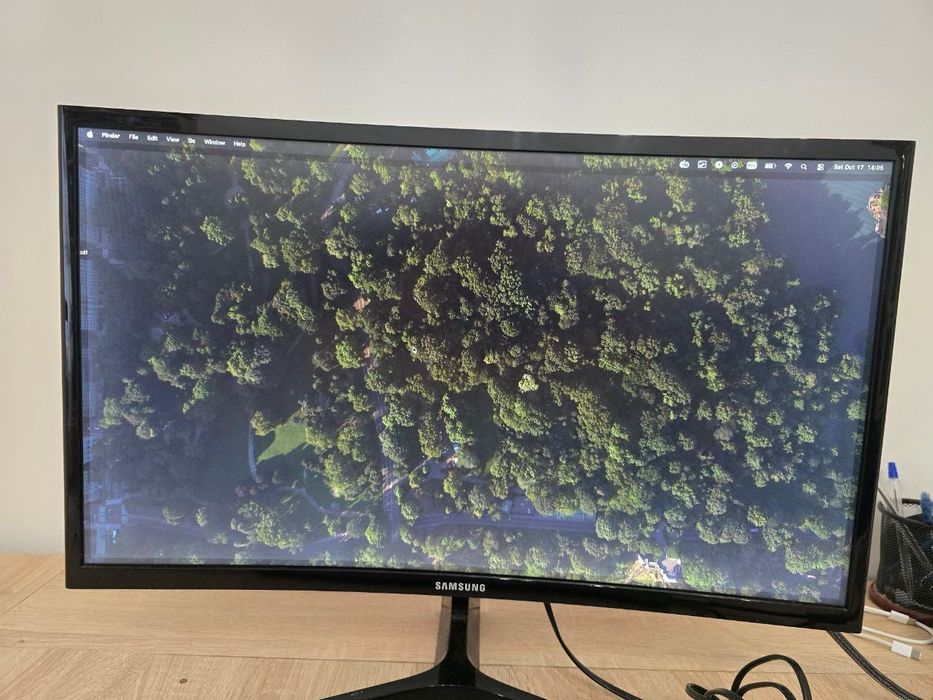Монітор Samsung C24F390 24" вигнутий, Full HD, 60 Гц (2 шт.)
