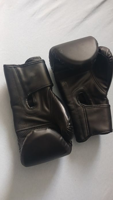 Перчатки для боксу VENUM 10у.