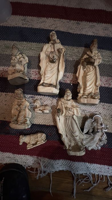 Figuras de presepio novas.