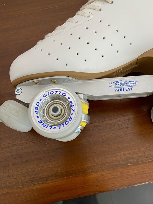 Patins/ Patinagem artística tamanho 275