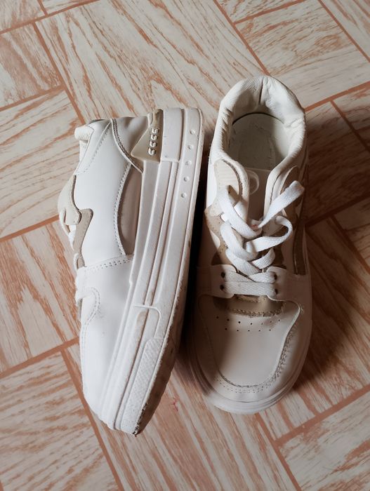 Кросівки для дівчинки