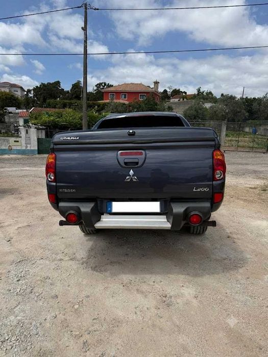 Mitsubishi L200 pick up 4x4 cabine dupla 2010