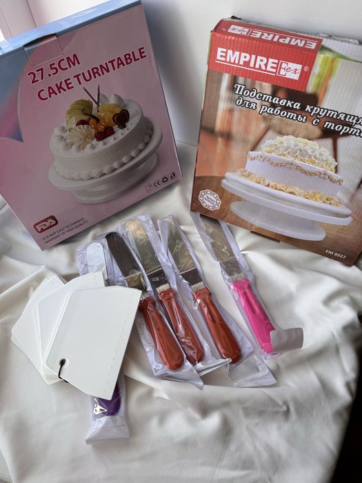 Кондитерський інвентар. Поворотні столики. Спатули. Шпателі