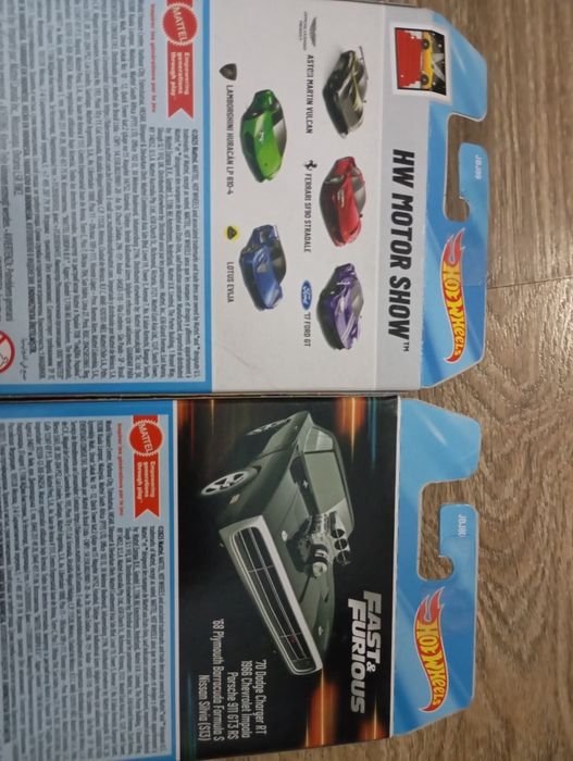 Hot wheels pack-5 carros