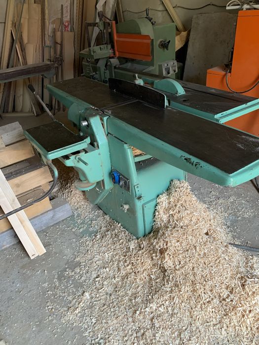 Станки деревообробні