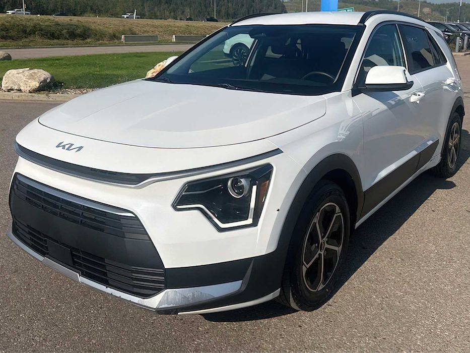 Kia Niro Plug-In Hybrid      2023