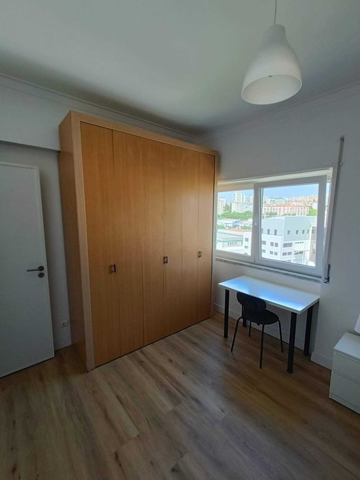 Quarto para estudantes junto ao metro
