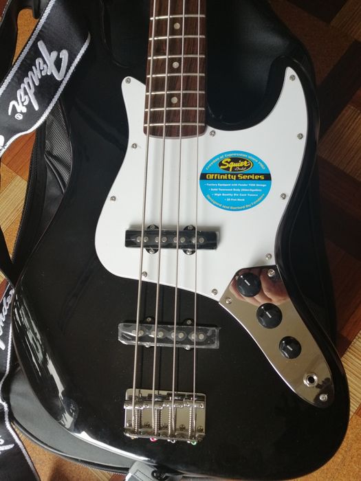 Gitara Basowa Squier Fender