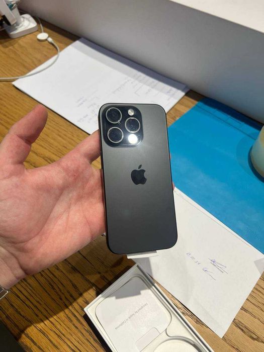 Б/У iPhone 15 Pro 256GB Black Titanium- Розтермінування