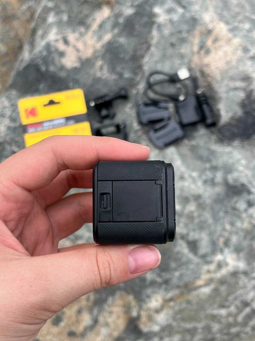 Екшн-камера GoPro Hero Session 1, з кріпленням для військових.