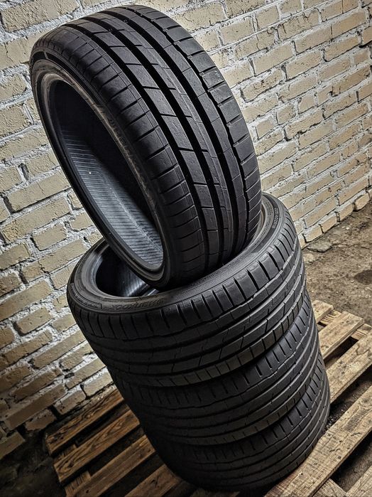 Шини 225/40r18 Hankook | 2023 | 7.5/6.5mm | Korea | Преміум | Ідеальні