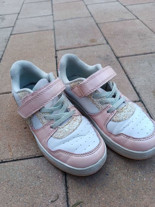 Buty dla dziewczynki 31