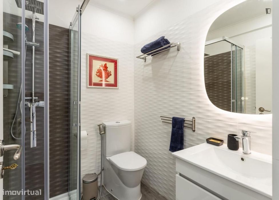 Quarto - localizado em Carcavelos Lisbon