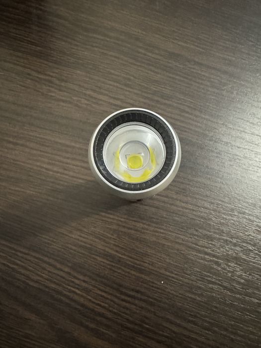 Фонарик RIVIAN , стан нового