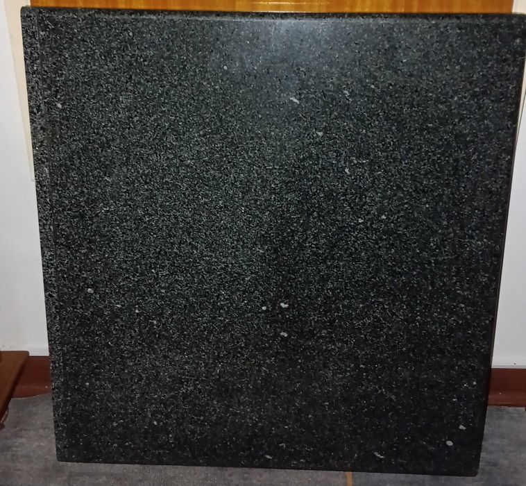 Tampo em Granito Preto Premium - 62x66 cm (3cm espessura)