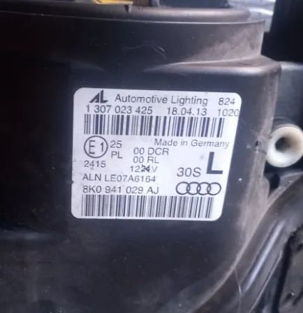 Optica Esquerda Audi A4 B8 2.0TDI 2009 Ref: 8K0941029AJ