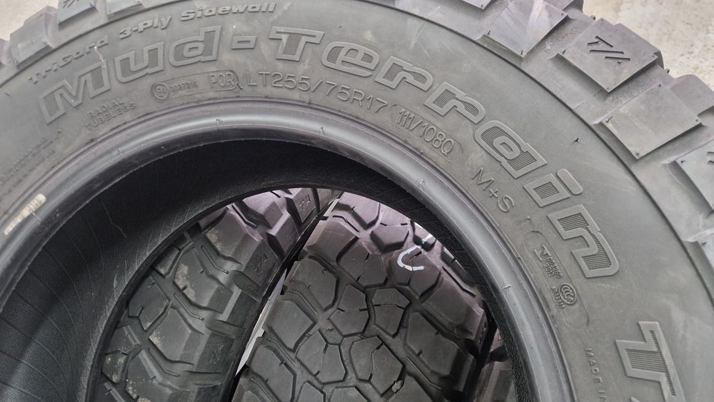 Opony BFGoodrich MudTerain T/A km2   255/75R17