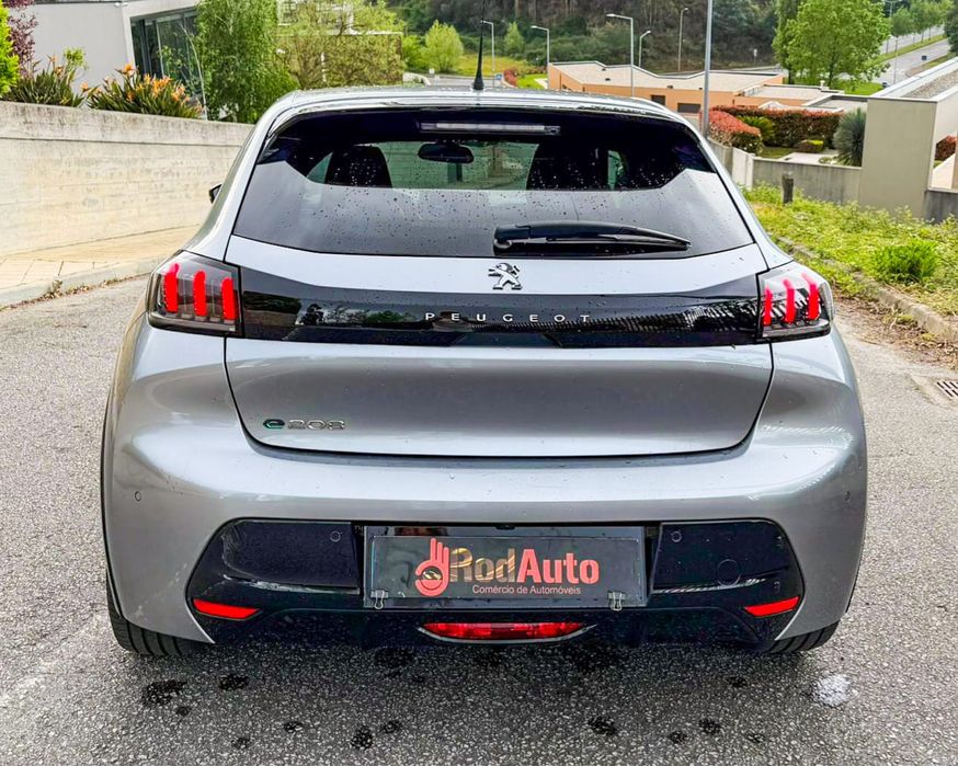PEUGEOT E-208 136ch Allure Business