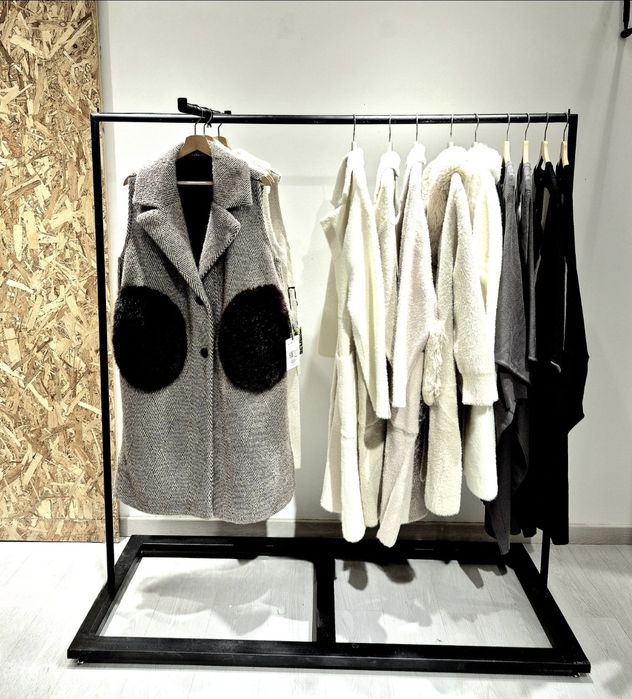 ULTIMAS PEÇAS!!! Expositores, balcão, iluminação profissional