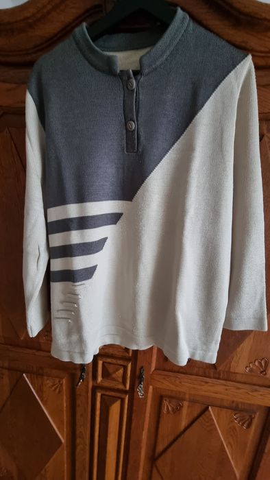 Sweter damski szaro kremowy