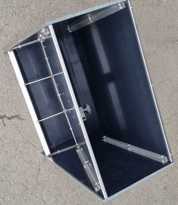 Годівниця для свиней Кормушка