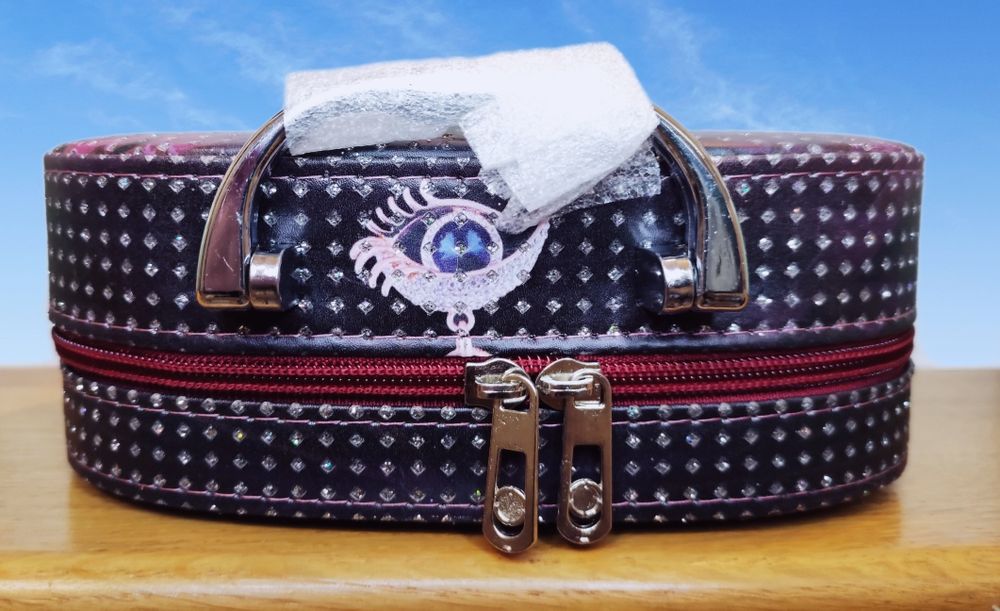 Cyrkoniowy kuferek Koniczyna